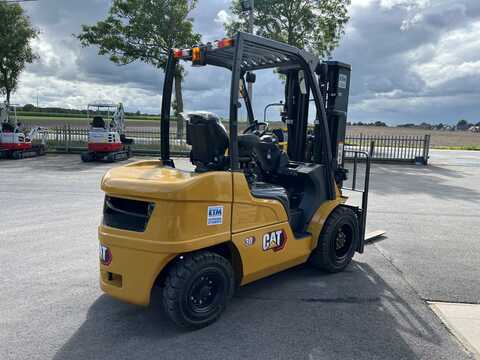 Koop een tweedehands CAT DP30N3 - Heftruck - Image #4