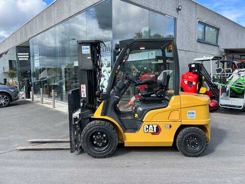 Koop een tweedehands CAT DP30N3 - Heftruck - Image #1